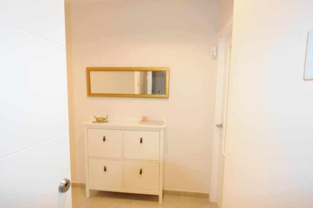 Estupendo Piso Nuevo En Playa Victoria Apartment Cadiz Ngoại thất bức ảnh