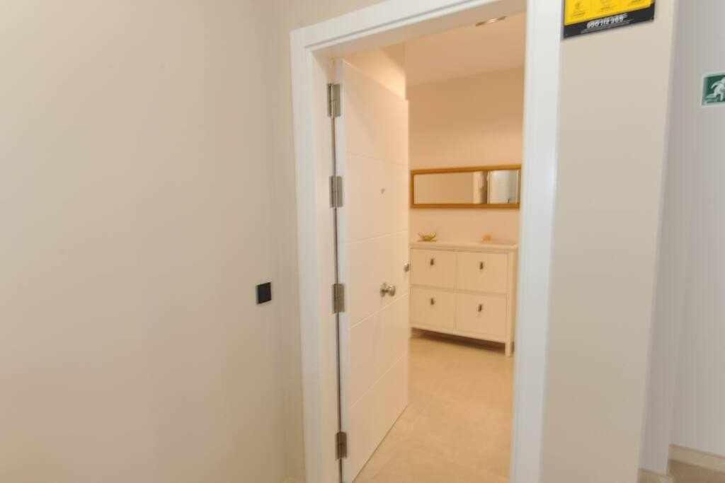 Estupendo Piso Nuevo En Playa Victoria Apartment Cadiz Ngoại thất bức ảnh